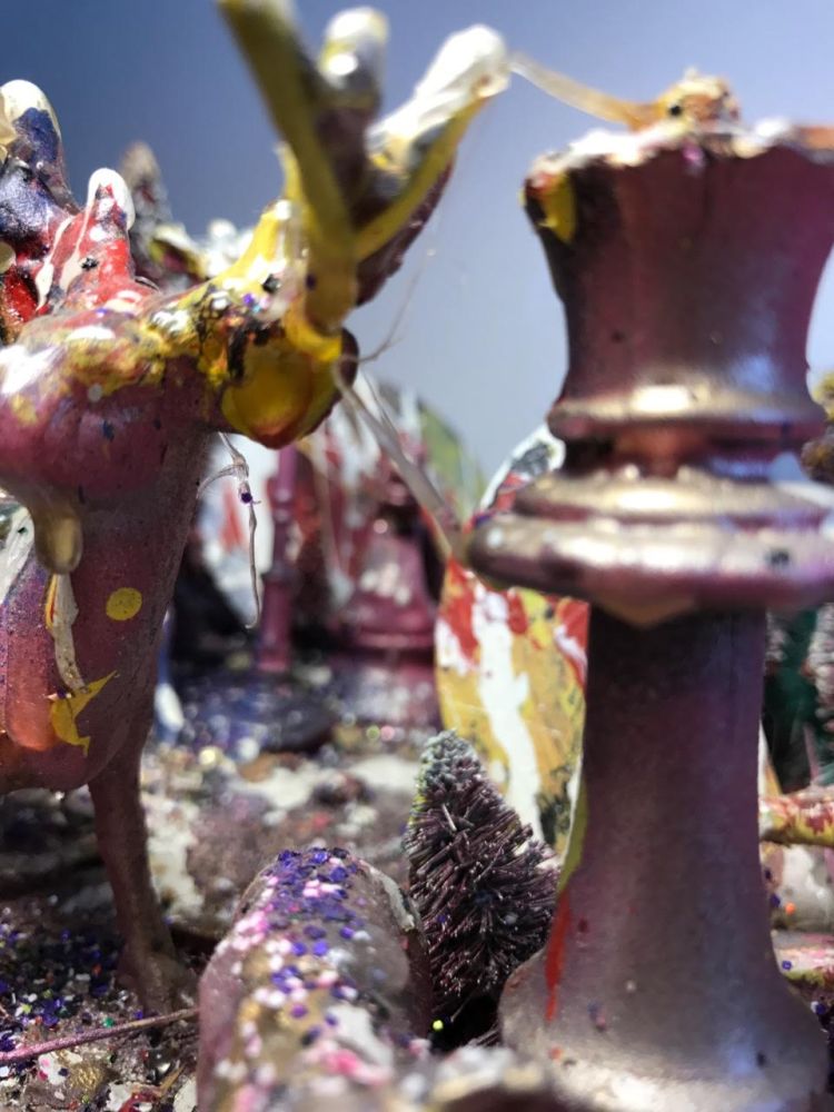 TIED WITH GLUE TO QUEEN 3